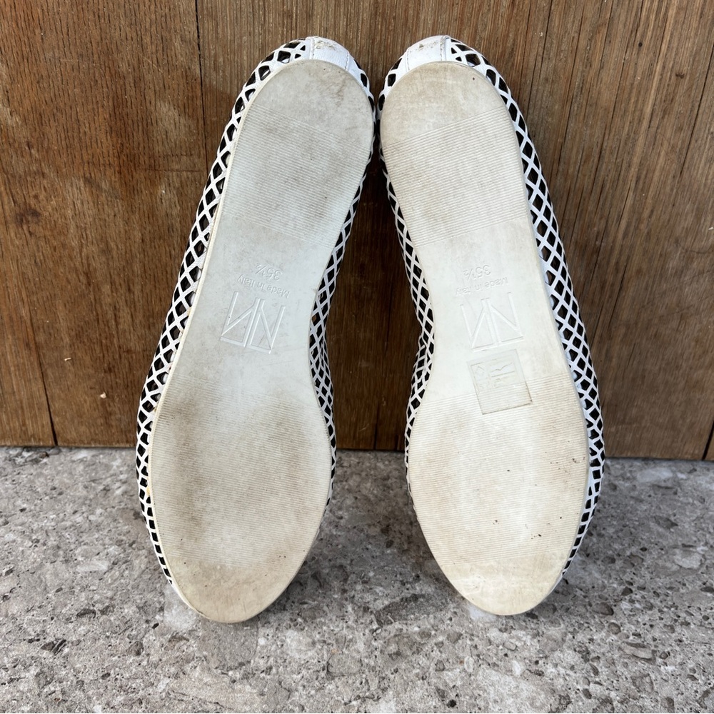 Tamara Mellon White Women's Lihi Cutout Ballet Flats Size 35.5 EU Made in Italy - Picture 5 of 8